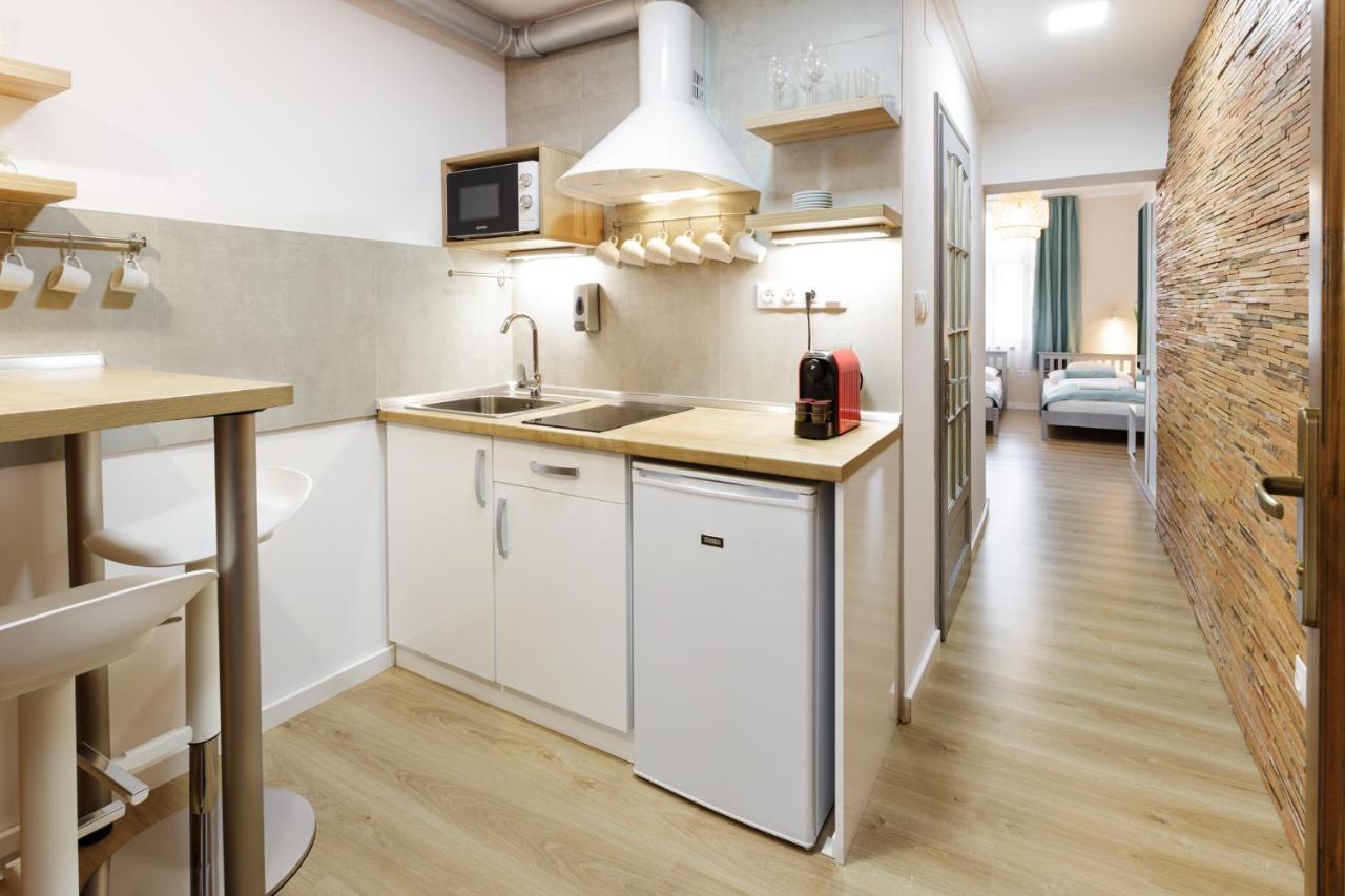 Anova Apartman Gyula Exterior foto